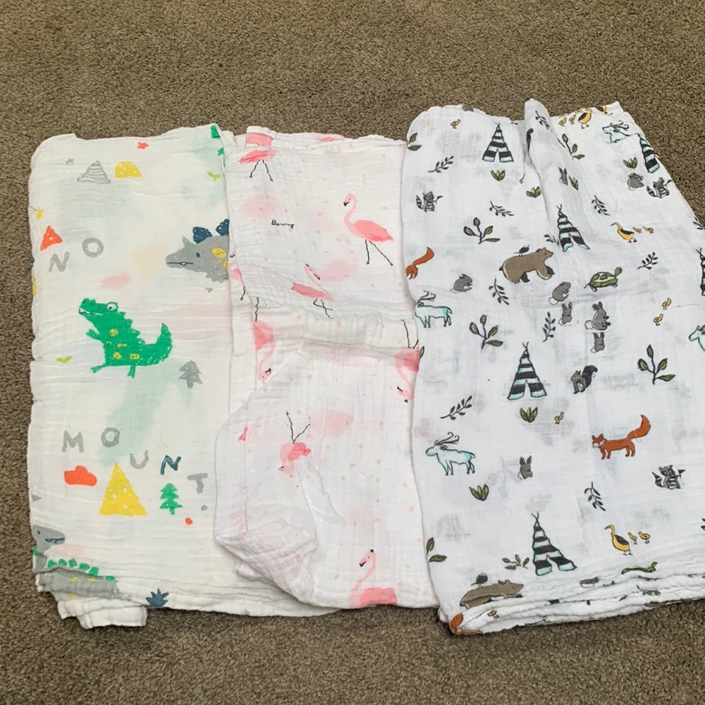 Bundle of muslin blankets